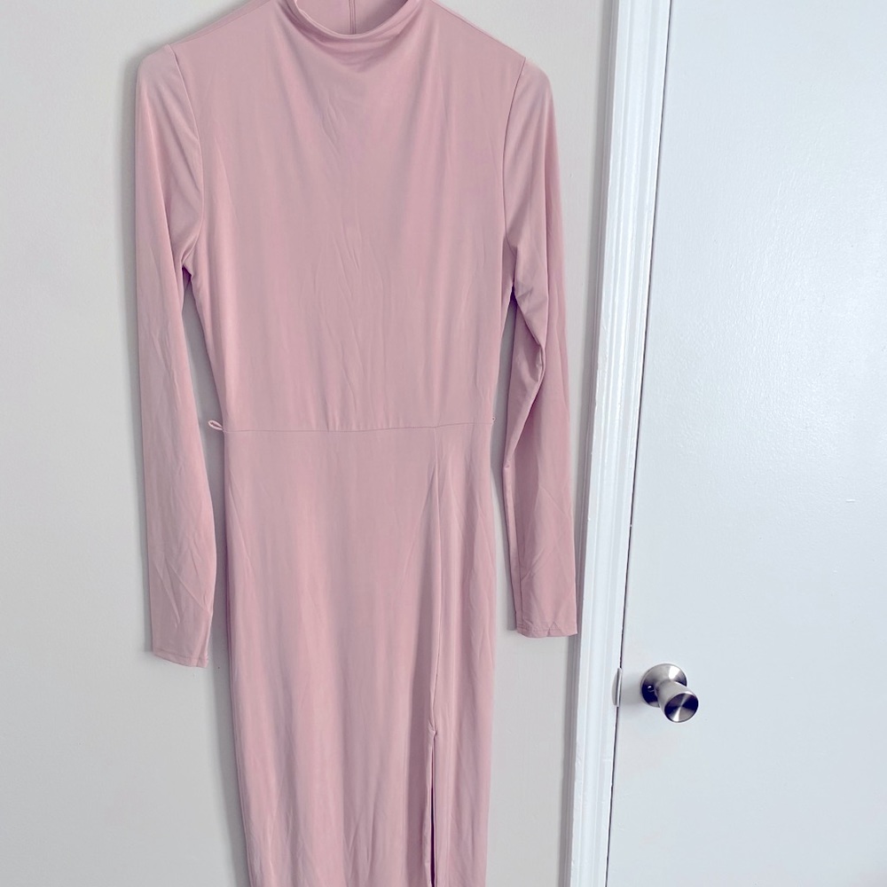Dress - Picture 4 of 4